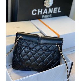 CHANEL сумка-близнец Эта сумка имеет превосходную текстуру и диза