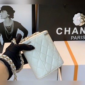 CHANEL сигаретный футляр Я действительно очарована этой маленько