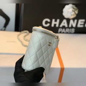 CHANEL сигаретный футляр Я действительно очарована этой маленько