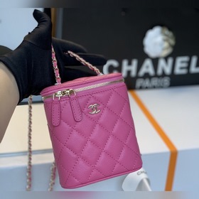 CHANEL сигаретный футляр Я действительно очарована этой маленько
