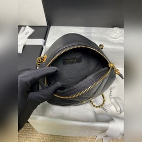 CHANEL Сумка стеганым узором В осенне-зимнем сезоне, посвященном 