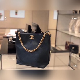 CHANEL Ретро-сумка из телячьей кожи с ромбовидным узором и ремешк