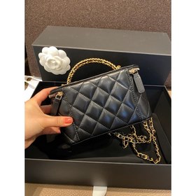CHANEL Кожаный косметический чемоданчик с ручкой