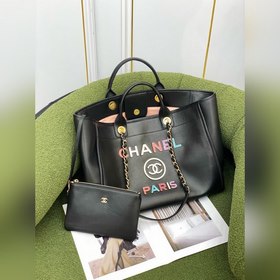 CHANEL Тот-баг из гладкой телячьей кожи, черный    Осенне-зимн