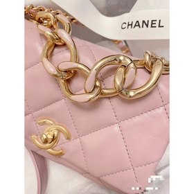 CHANEL Розовая сумка через плечо с цепочкой