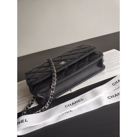 Chanel Маленькая сумка через плечо с магнитной застежкой, импорт