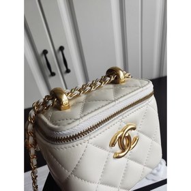 CHANEL Золотая сумка-коробка через плечо В этом сезоне каждая мод