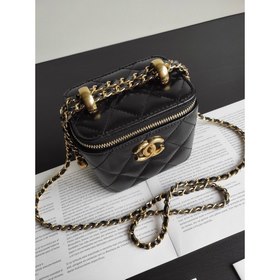 CHANEL Золотая сумка-коробка через плечо В этом сезоне каждая мод