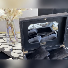 CHANEL Лимитированная подарочная коробка Раннеосенняя коллекция в