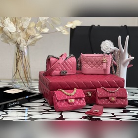 CHANEL Лимитированная подарочная коробка Раннеосенняя коллекция в