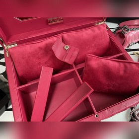 CHANEL Лимитированная подарочная коробка Раннеосенняя коллекция в