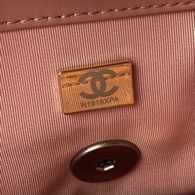 Chanel осень-зима 19. Сумка, сочетающая в себе все классические ч