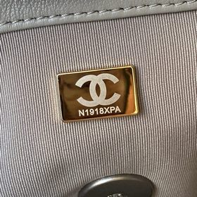 Chanel осень-зима 19. Сумка, сочетающая в себе все классические ч