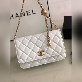 Chanel маленькая золотая сумка с цепочкой, модель AP1450 Действит