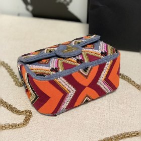 Весенняя и летняя коллекция CHANEL 22s19Bag Сумка с металлическ