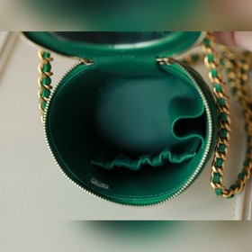 Chanel Маленькая сумка-бакет, зеленый Серия Chanel Maison de Cha