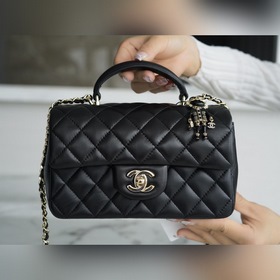 CHANEL Новая модель «Маленький лев» Chanel 22P, король сумок Изго