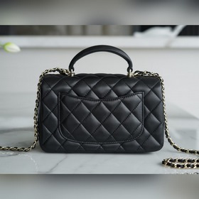 CHANEL Новая модель «Маленький лев» Chanel 22P, король сумок Изго