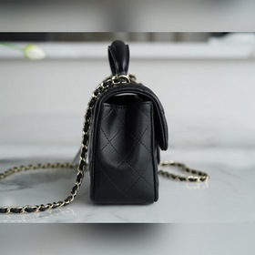 CHANEL Новая модель «Маленький лев» Chanel 22P, король сумок Изго