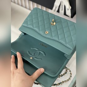 CHANEL cf — Британский зеленый шарик Средняя сумка с цепочкой 2.