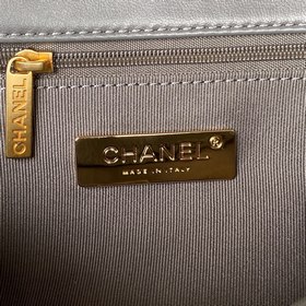 Chanel Осень-Зима 19： сумка-подушка, сочетающая в себе все класси
