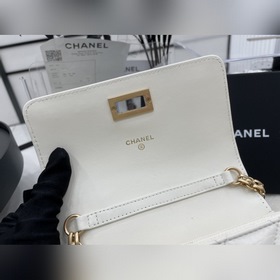 CHANEL 2.55 серия мини-сумка Выглядит потрясающе! Ретро-кожа теля