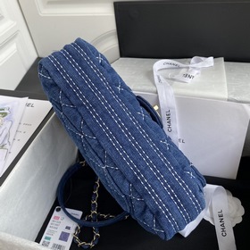 Джинсовая сумка Chanel, модель AS1328 Джинсовая сумка очень удоб