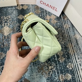 CHANEL Джинсовая сумка с металлическими шариками Серия Cha Denim 