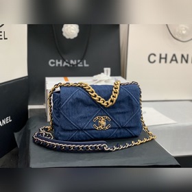 Серия джинсовой ткани CHANEL Модель сумки «тофу»： AS1161 Маленька