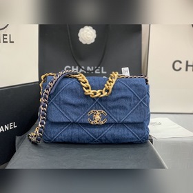 Серия джинсовой ткани CHANEL Модель сумки «тофу»： AS1161 Маленька