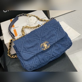 Серия джинсовой ткани CHANEL Модель сумки «тофу»： AS1161 Маленька