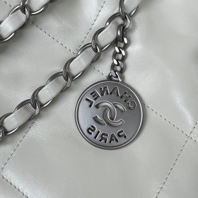 Chanel ретро сумка серебряной застежкой 22, модель AS3260 Самая п