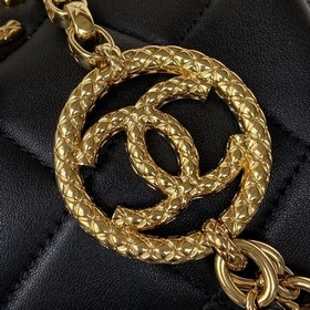 Chanel mini боулинг сумка, модель AS3384 Логотип с жемчужиной вы