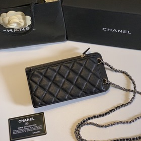CHANEL цепочка для мобильного телефона, Эта сумка имеет удобную к