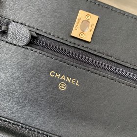 Chanel Новая модель маленькой золотой сумки WOC Новая модель сум