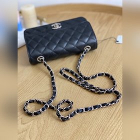 Chanel Импортная кожа серебряной застежкой Классическая сумка CF 