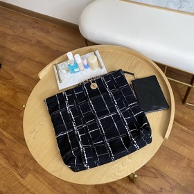 Сумка-шоппер Chanel из драпированной ткани с шнурком, модель 0491