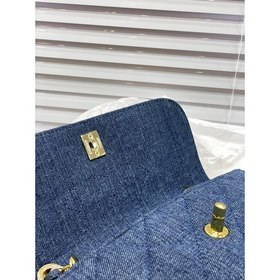 Chanel с золотой окантовкой, подержанная сумка из денима Сумка с