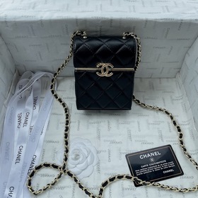 Новая весенняя и летняя коллекция сумок Chanel С зеркалом внутри,