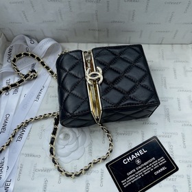 Новая весенняя и летняя коллекция сумок Chanel С зеркалом внутри,
