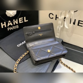 CHANEL Ручная сумка с двойным логотипом и ромбовидным узором Моде