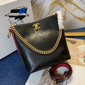 CHANEL Ретро-сумка из телячьей кожи с ромбовидным узором и ремешк