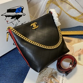 CHANEL Ретро-сумка из телячьей кожи с ромбовидным узором и ремешк