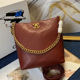 CHANEL Ретро-сумка из телячьей кожи с ромбовидным узором и ремешк