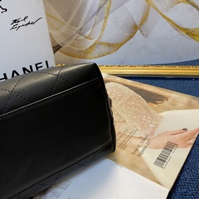 CHANEL Ретро-сумка из телячьей кожи с ромбовидным узором и ремешк