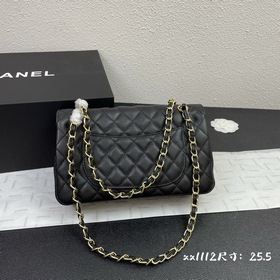 chanel Сумка через плечо из кожи цвета икры с двойным C-образным 