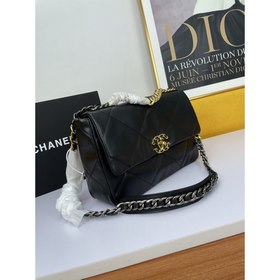 Chanel маленькая сумка из овечьей кожи с одним плечевым ремнем, м