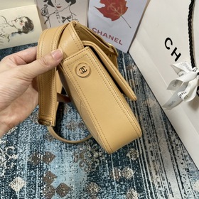 Новая сумка Chanel с крышкой Модель AS2842 Новая сумка Chanel с 