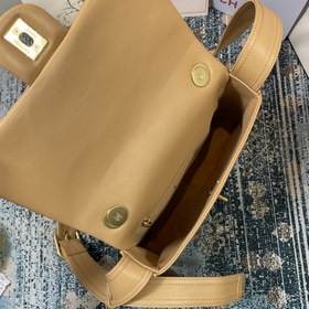 Новая сумка Chanel с крышкой Модель AS2842 Новая сумка Chanel с 