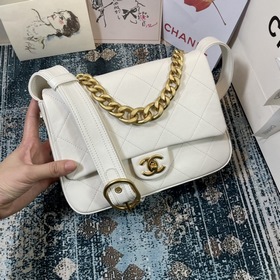Новая сумка Chanel с крышкой Модель AS2842 Новая сумка Chanel с 